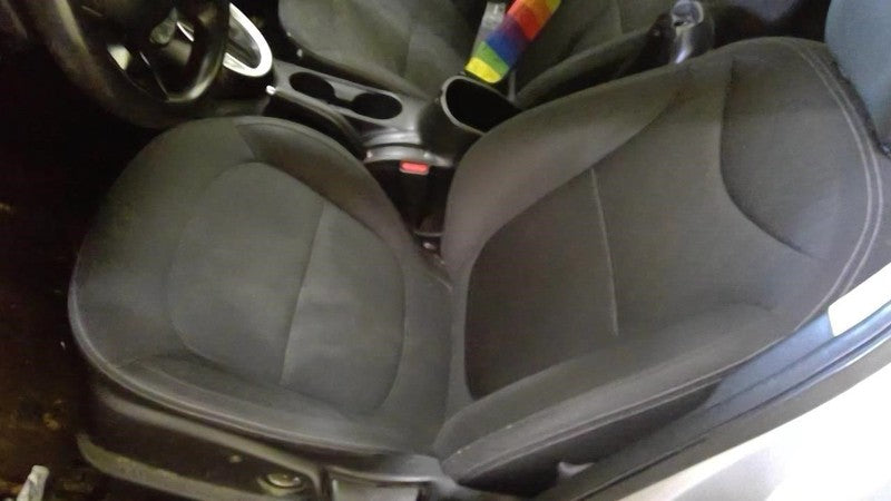 Driver Front Seat Model Cloth Manual Fits 14-16 SOUL 1871613