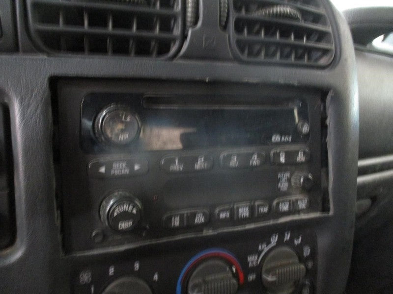 Audio Equipment Radio Opt UN0 Fits 02-03 BLAZER S10/JIMMY S15 2036020