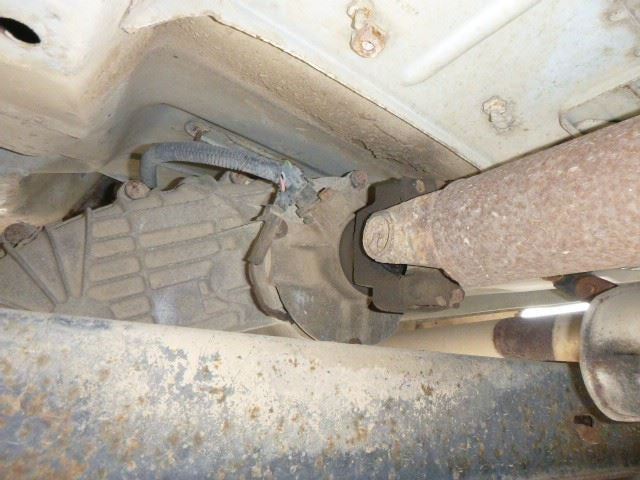 Transfer Case 135.5" Wb 10000 GVW Fits 93 CHEVROLET 3500 PICKUP 137496