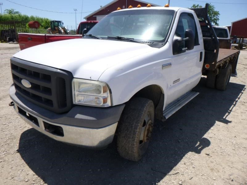 Rear Axle Chassis Cab DRW 11.25" Ring Gear Fits 05-06 FORD F350SD PICK