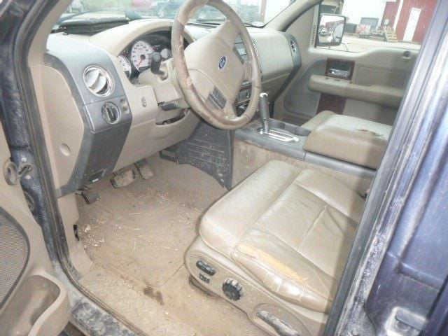 Driver Headlight Bright Background Fits 04-08 FORD F150 PICKUP 1553666