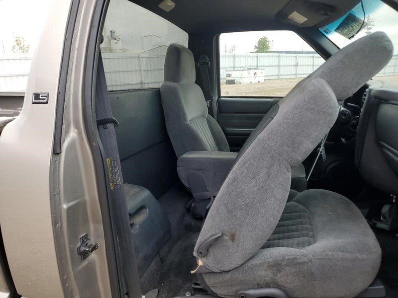 Driver Front Knee Opt Z85 Fits 98-03 S10/S15/SONOMA 1909921