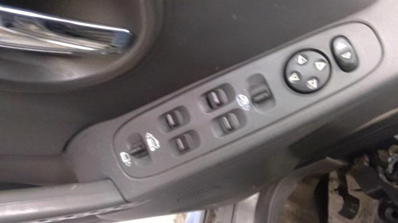 Driver Front Door Switch Driver's Window Fits 04-08 GRAND PRIX 1971787