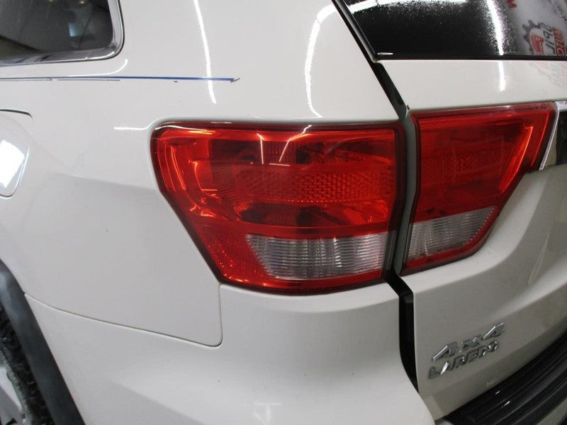 Driver Tail Light Quarter Panel Mounted Fits 11-13 GRAND CHEROKEE 1934