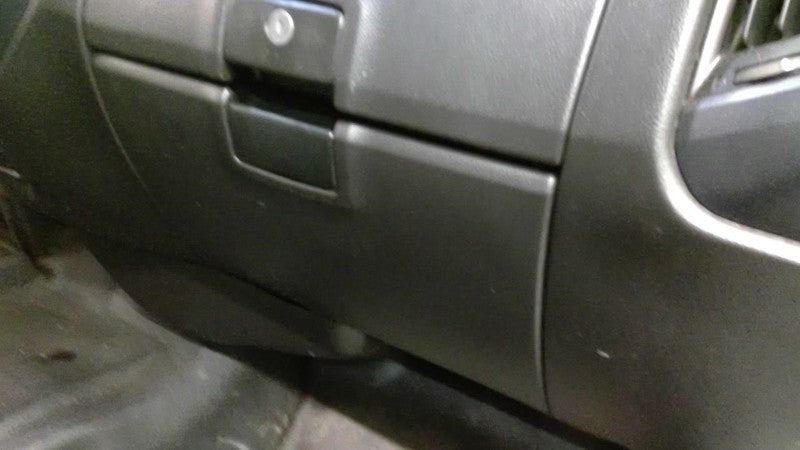 SILVRDO25 2016 Glove Box 1913097