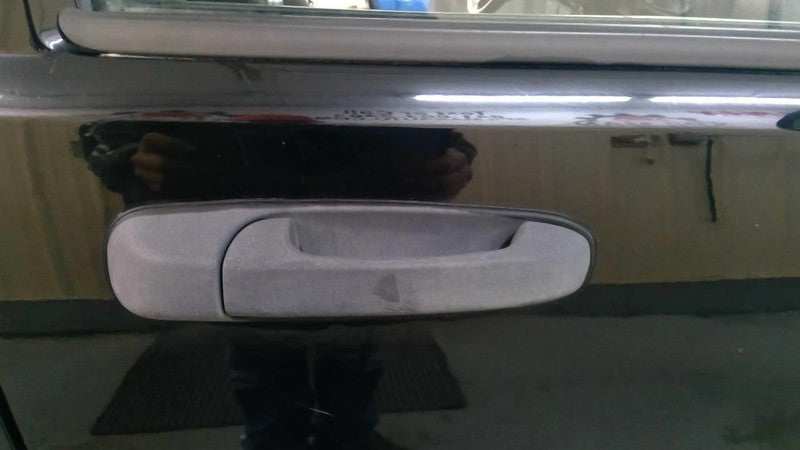 Door Handle Exterior Front Passenger Right Fits 03-07 LIBERTY 1737215
