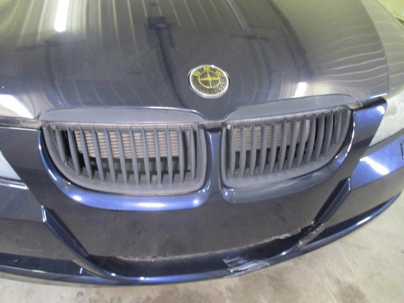 Passenger Headlight Sedan Canada Market With Xenon Fits 06-08 BMW 323i