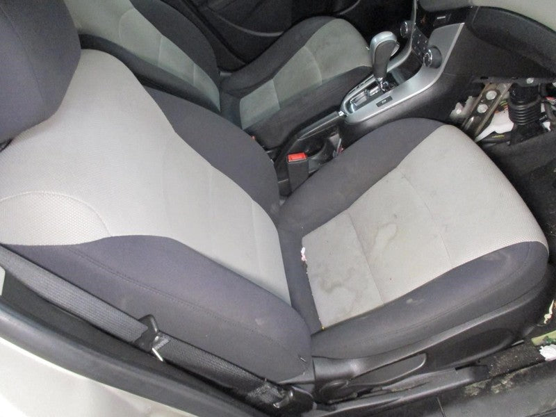 Passenger Front Seat VIN P 4th Digit Limited Cloth Fits 12-16 CRUZE 18