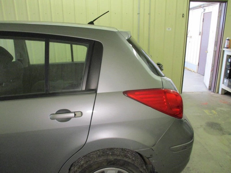 VERSA 2007 Front Door Trim Panel 2058842