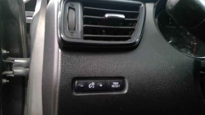 ROGUE 2017 Dash/Interior/Seat Switch 1942151