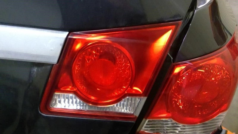 Passenger Tail Light VIN P 4th Digit Limited Fits 11-16 CRUZE 1955423