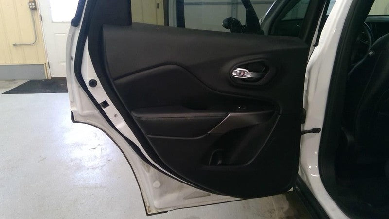 CHEROKEE 2019 Door Trim Panel Rear 2045202