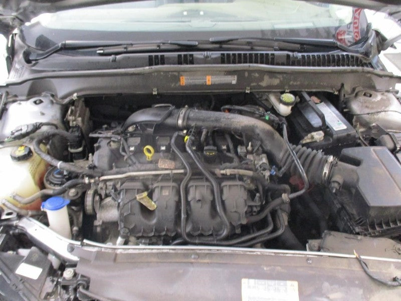 FUSION 2020 Glove Box 1682850