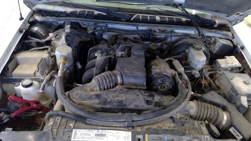 AC Condenser Fits 95-05 BLAZER S10/JIMMY S15 2035828