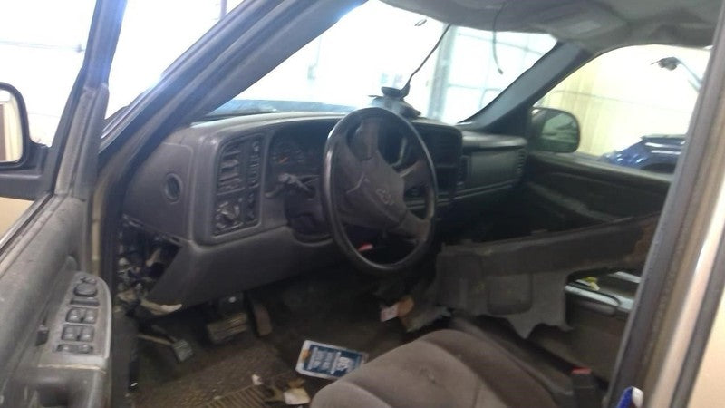 Automatic Transmission 4WD Fits 04-06 AVALANCHE 1500 1931349