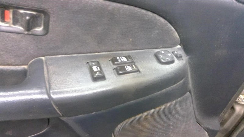 Chevrolet Silverado 2500 2002 Headrest Used 4187