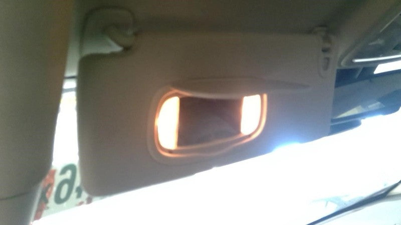 Driver Left Sun Visor Illuminated Fits 14-18 CHEROKEE 1908505