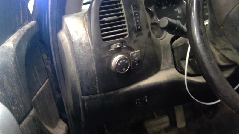 SILVRDO25 2010 Dash/Interior/Seat Switch 1905177