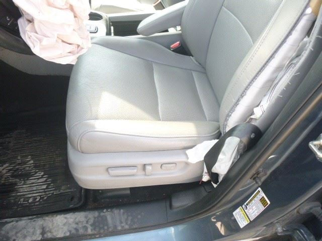 PILOT 2016 Front Seat 1660060
