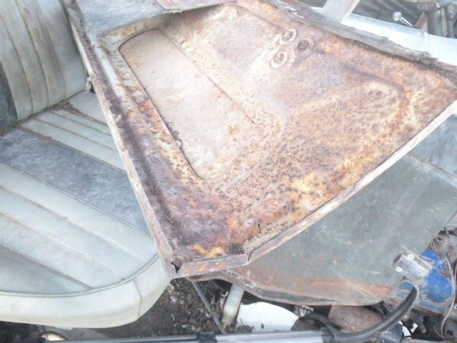E300 1969 Dash/Interior/Seat Switch 1732371