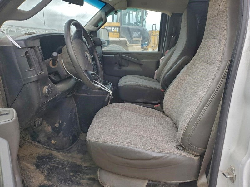 SAVANA25 2016 Dash/Interior/Seat Switch 1739799