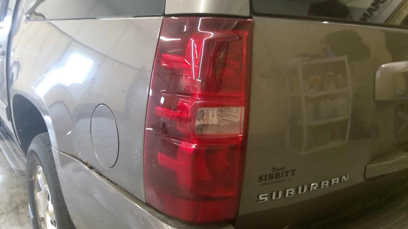 Driver Left Tail Light Fits 07-14 SUBURBAN 1500 1930643