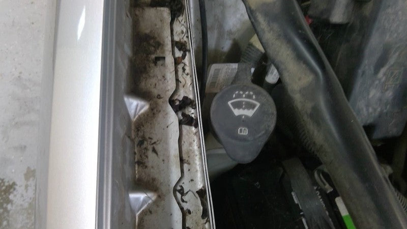 Fuse Box Engine Fits 05 ALLURE 1715356