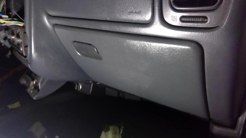 S10PICKUP 2003 Glove Box 1895127