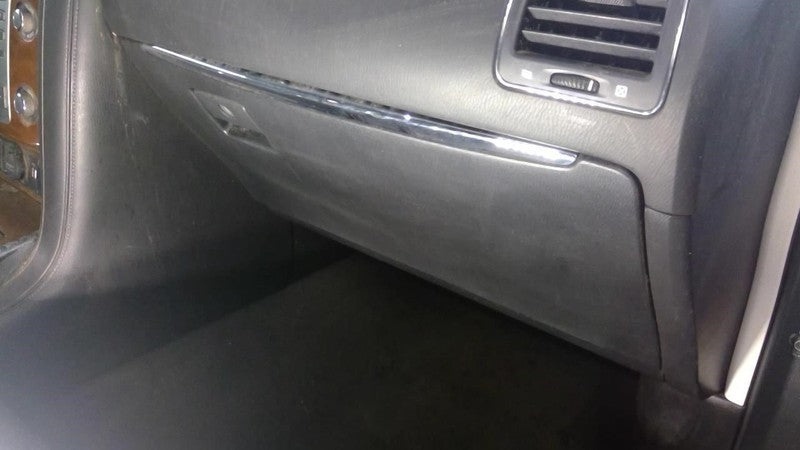 QX80 2019 Glove Box 1970702