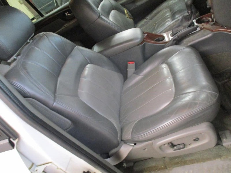 ENVOY 2002 Front Seat 2019263
