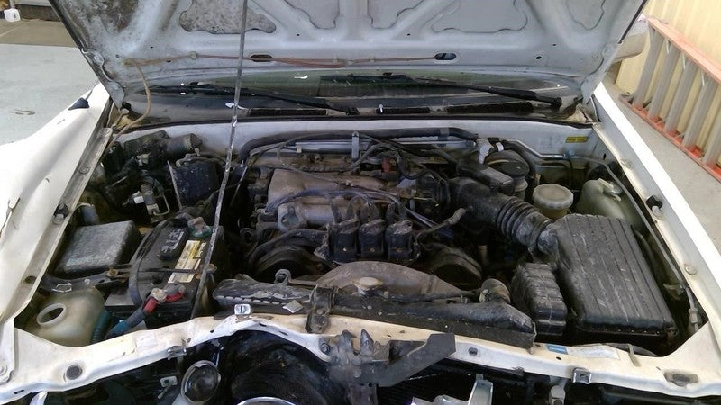 RODEO 1995 Fuse Box Engine 1929508