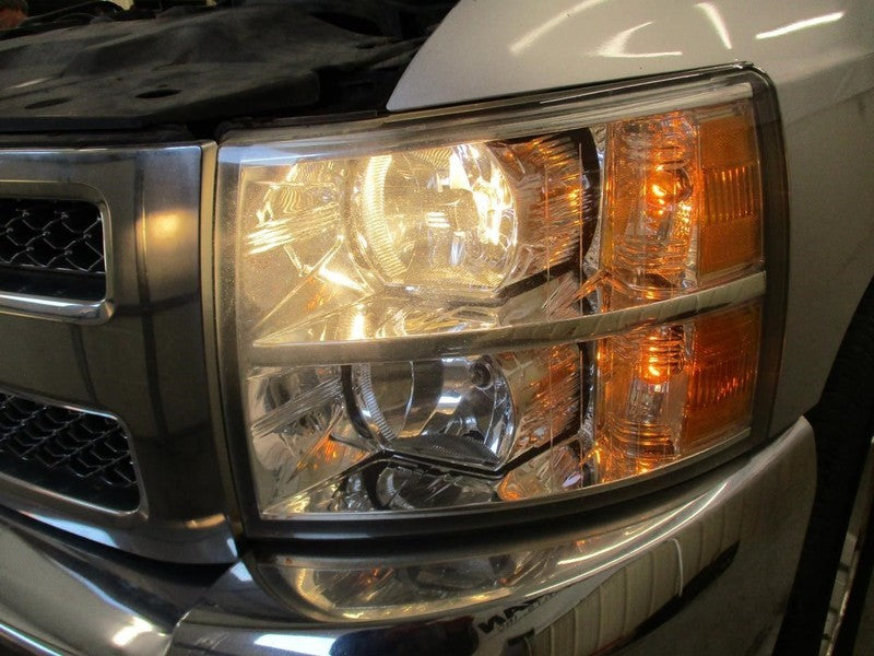 Driver Left Sun Visor Illuminated Fits 07-14 ESCALADE 1898416