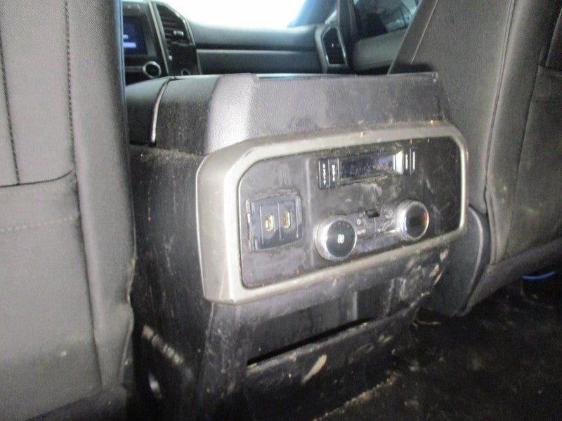 Audio Equipment Radio And Headphone Control Fits 18-21 EXPEDITION 1993