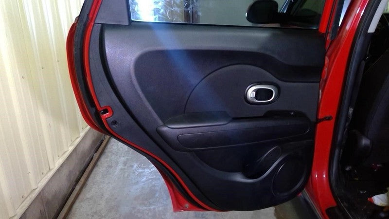 SOUL 2016 Door Trim Panel Rear 2024057