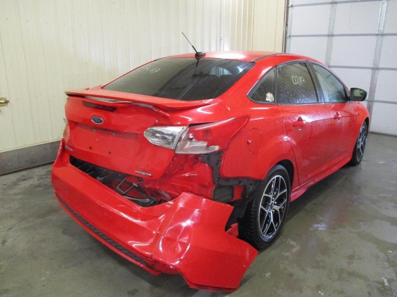 FOCUS 2015 Front Door Trim Panel 2061713