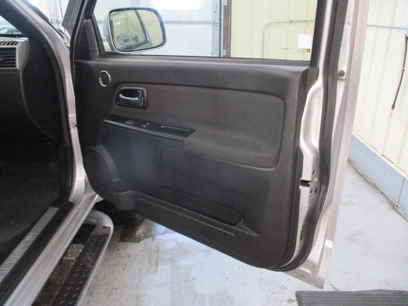COLORADO 2012 Front Door Trim Panel 2028731