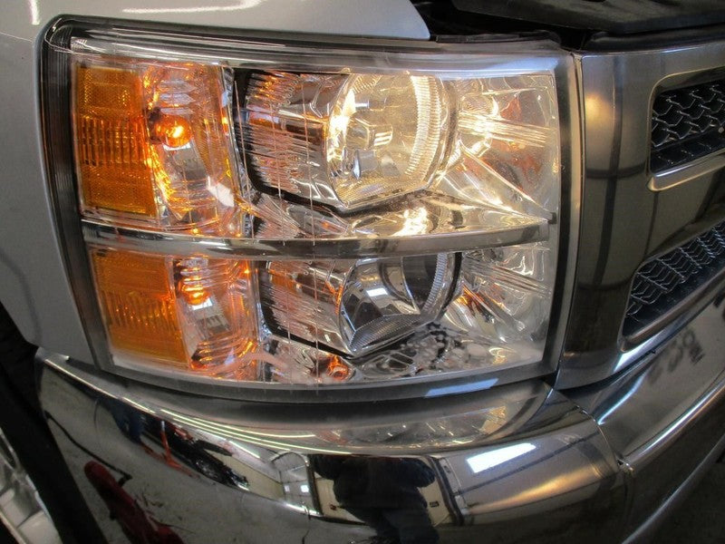 Driver Left Sun Visor Illuminated Fits 07-14 ESCALADE 1898416