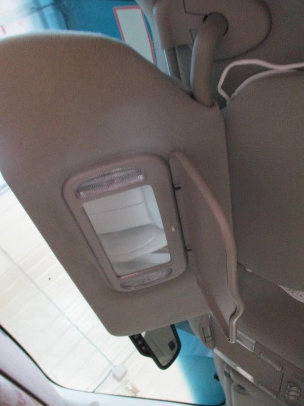 Driver Left Sun Visor Fits 06-07 DTS 2015912