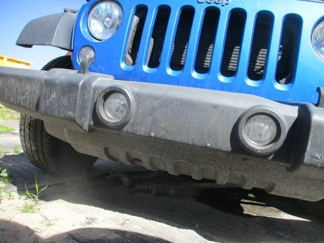 WRANGLER 2016 Front Door Trim Panel 1572457