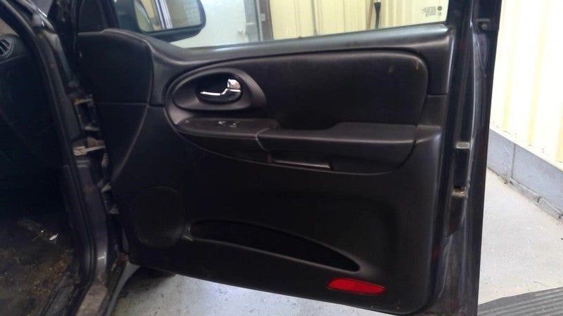 Driver Rear Door Vent Glass With Privacy Tint Fits 02-06 TRAILBLAZER E