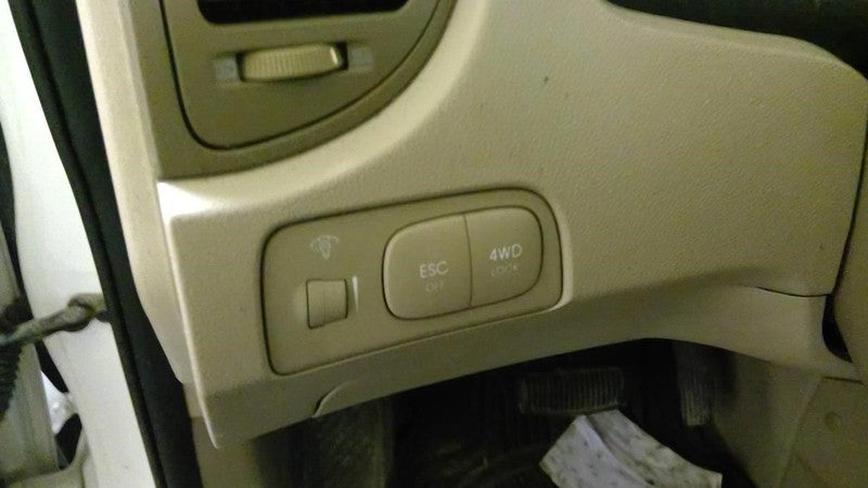 SPORTAGE 2010 Dash/Interior/Seat Switch 1853593