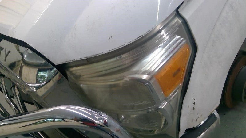 Ford F-250SD 2012 Headrest Used 6828