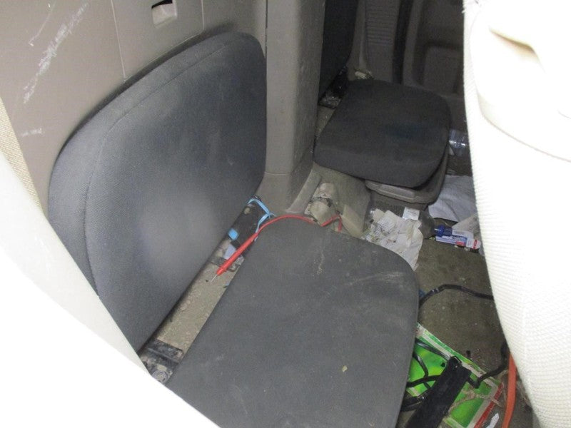 FRONTIER 2009 Seat Rear 1909517