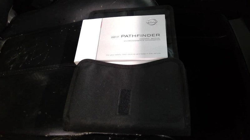 PATHFINDR 2017 Owners Manual 1913003