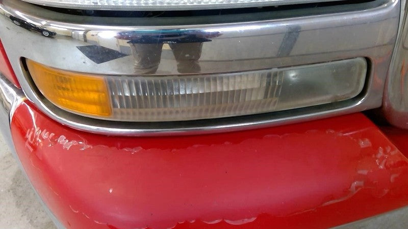 Passenger Corner/Park Light Classic Style Fits 99-07 SIERRA 1500 PICKU
