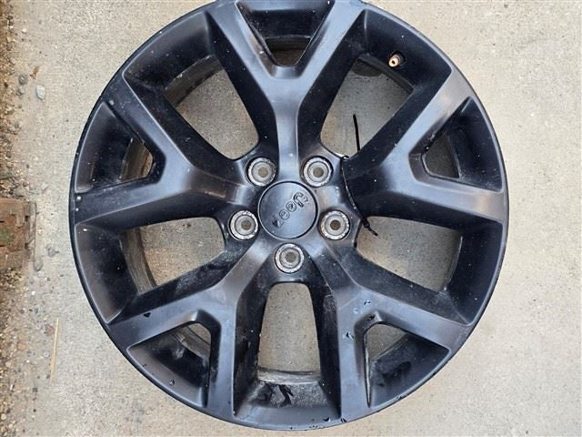 Wheel 17x7-1/2 Road Wheel Painted Fits 14-18 CHEROKEE 1873722