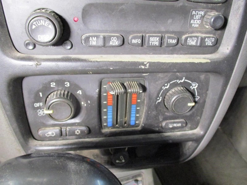 Temperature Control Front Manual Opt CJ3 With Rear Defrost Fits 02 ENV