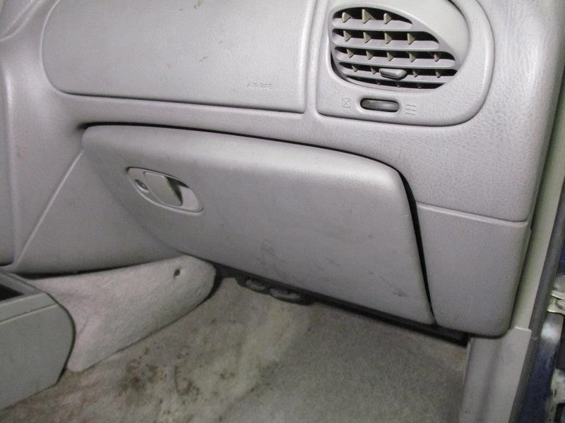TRAILBLAZ 2005 Glove Box 1912270