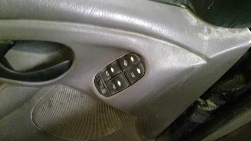 FOCUS 2003 Door Trim Panel Rear 2059539