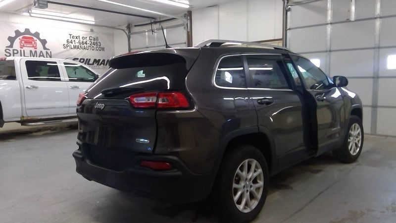 AC Compressor Fits 14-23 CHEROKEE 1720299